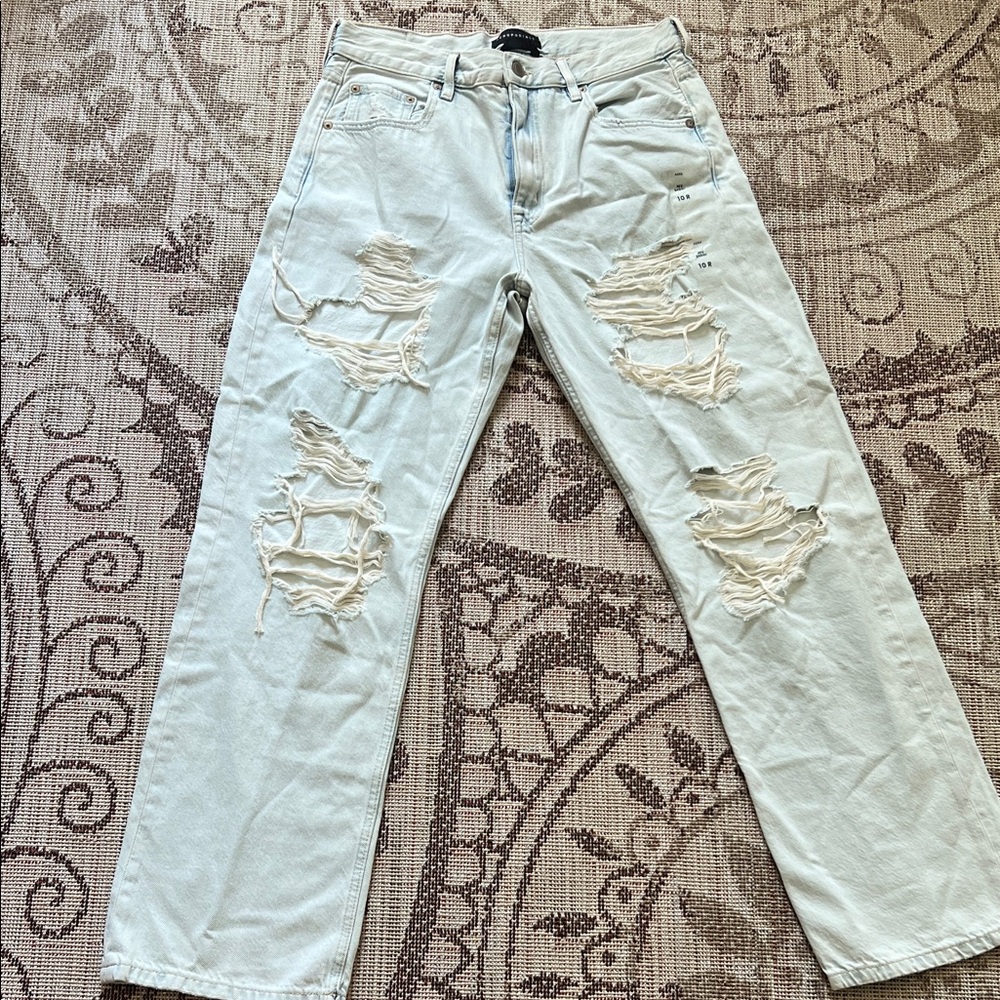 Aeropostale Women’s Light Blue Distressed Jeans size 10 regular